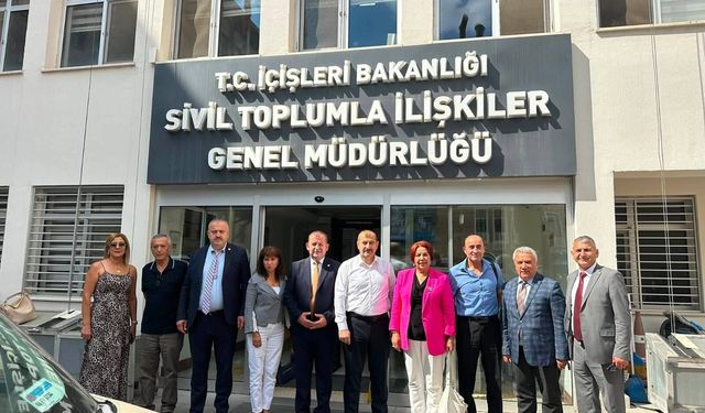İzmir’den muhtarlar için tarihi adım: Zuhal Arabacı yönetime girdi