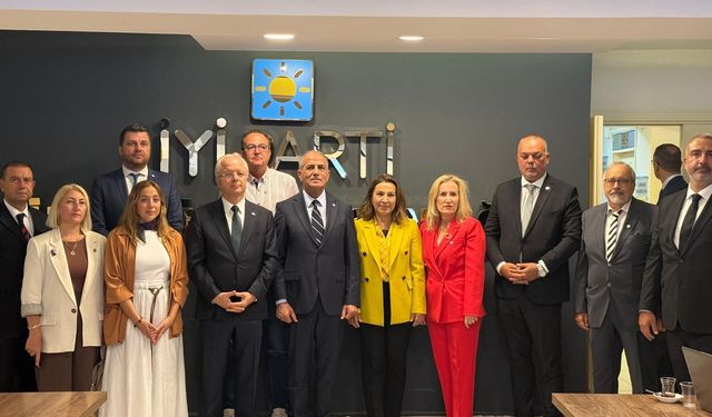 İYİ Parti İzmir’den ‘fon vurgunu’ açıklaması: Kapatmaya kalkmayın, bedeli ağır olur!