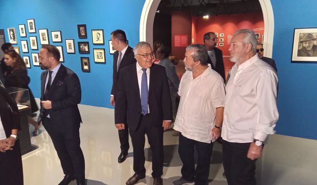 Rusya Büyükelçisi İzmir’de: Nâzım Hikmet sergisine ziyaret