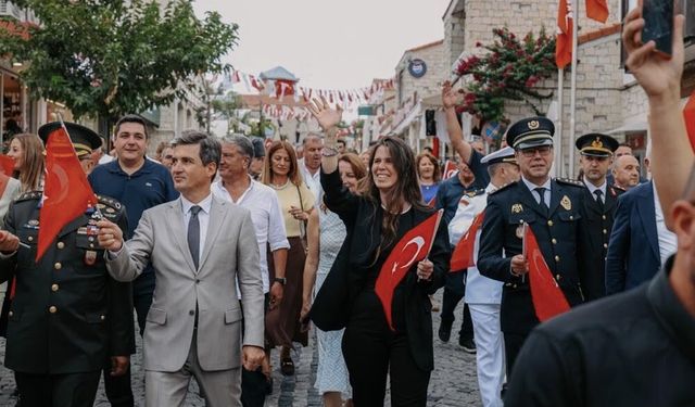 Alaçatı’nın kurtuluşunun 104. yılı kutlandı: Bu millet ilelebet hür yaşayacak!