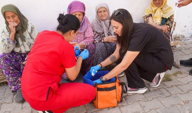 Seferihisar Belediyesi’nden anlamlı destek:  Beyler Köyü’nde rutin sağlık kontrolü yapıldı