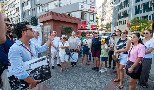 Kent turuna yoğun ilgi… Ata’nın adımlarıyla Karşıyaka