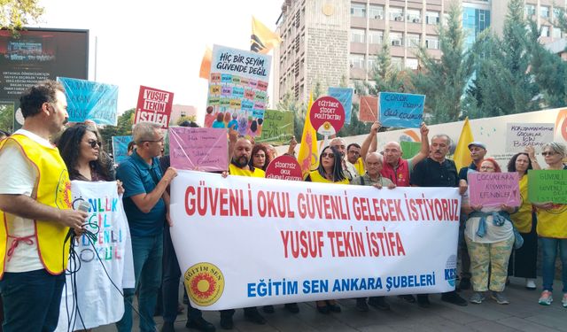 Bakan Tekin'e MEB önünde tepki: 'Daha dün 'tedbir alındı' denildi!