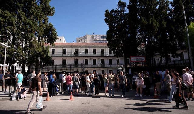 Memur adayları sınava girdi… İzmir’de KPSS heyecanı