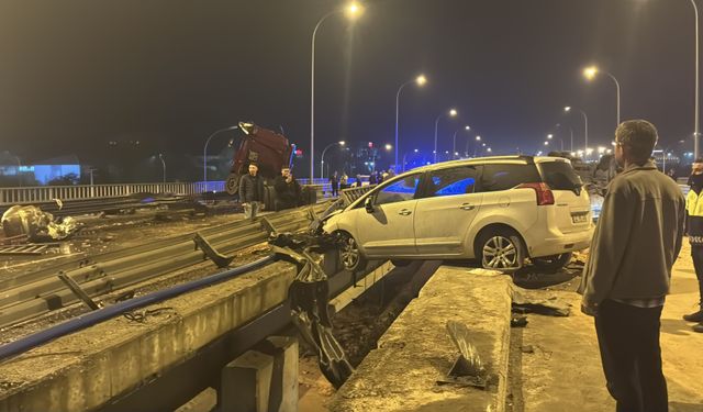Afyonkarahisar-İzmir yolunda feci kaza: 1 kişi hayatını kaybetti