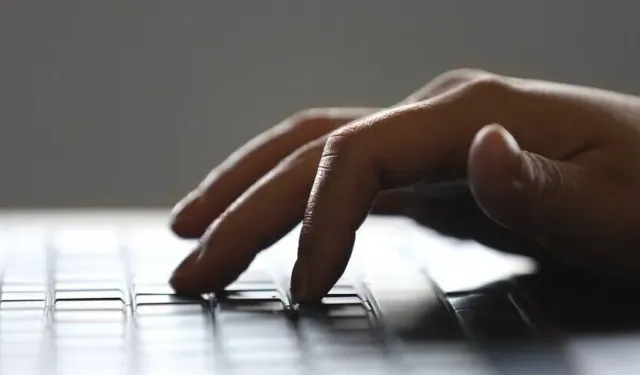 Sanal devriyede 417 internet sitesine erişim engellendi