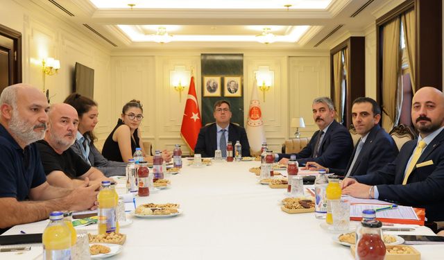 11 gündür nöbet tutuyorlardı: Adalet Peşinde Aileleri Platformu Adalet Bakan Yardımcısı ile görüştü