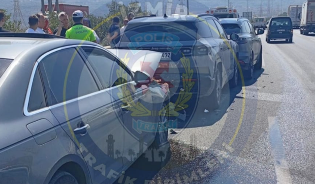 Yolu Buca’ya düşenler dikkat: Trafik kazası var, trafik yoğunluğu oluştu!