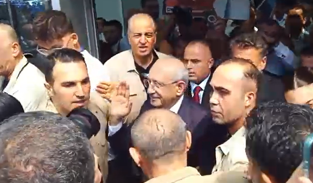 Kılıçdaroğlu’na İzmir’de coşkulu karşılama!