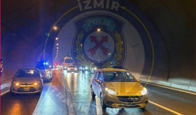 Trafik Birimleri duyurdu: Bayraklı Büyük Tünel’de kaza, trafik sıkıştı!