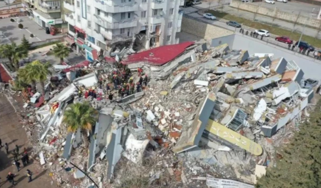 35 kişi yaşamını yitirmişti: Ezgi Apartmanı davasında sanık tahliyelerine itirazlar reddedildi