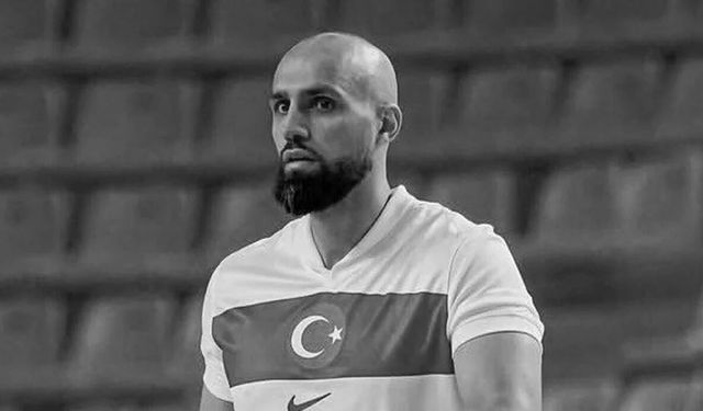 Milli oyuncu Adem Küçükkartal, hayatını kaybetti