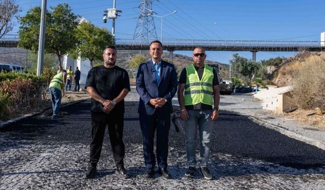 Bornova’da tehlike yaratan yola hızlı müdahale