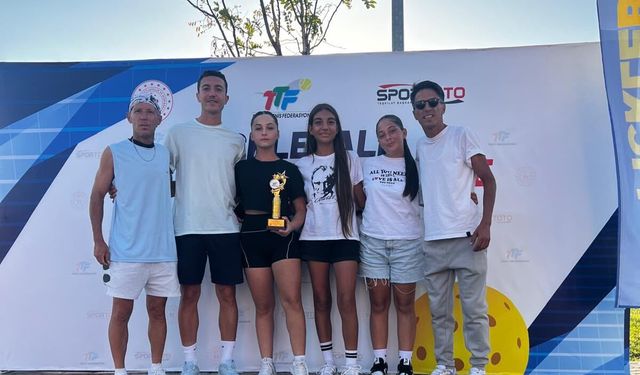 Seferihisar’a gurur yaşattı: Pickleball sporcusu Satı Gül Özel Milli Takım’da
