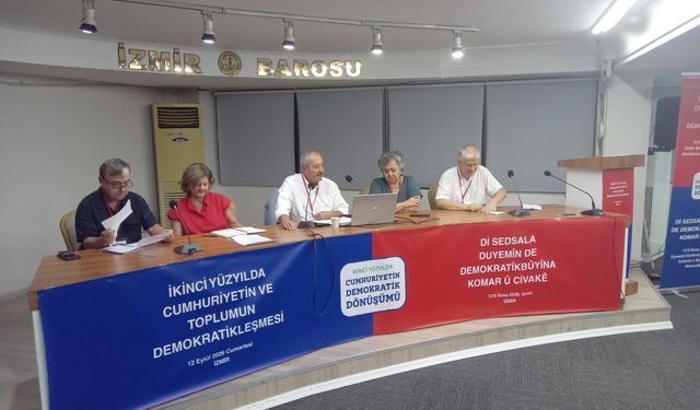 Cumhuriyetin demokratik dönüşümü için İzmir’de buluştular