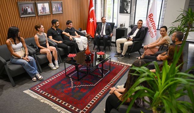 Bornova’da konservatuvar kursundan büyük başarı: 15 öğrenciden 5’i üniversiteli oldu