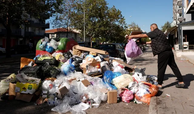 Karşıyaka Belediyesi’nden ‘çöp krizi’ açıklaması: Sorun bizden kaynaklanmıyor!