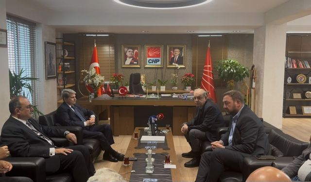 Çıray’dan CHP İzmir’e ziyaret: Kemal Bey’e yapılanlar ayıptır, kınıyorum
