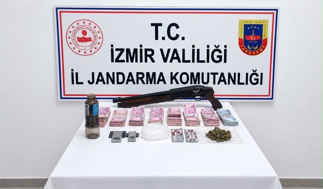 Karşıyaka’da jandarmadan baskın… Zehir ticareti yapan kişiye gözaltı