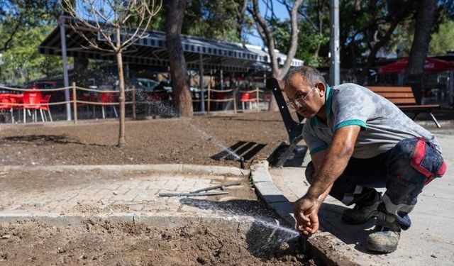 Bornova Büyükpark’ta yeni dönem: Otomatik sulama sistemi tamamlandı
