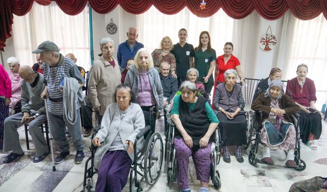 Sığacık ve Ürkmez’de Dünya Yaşlılar Günü etkinliği