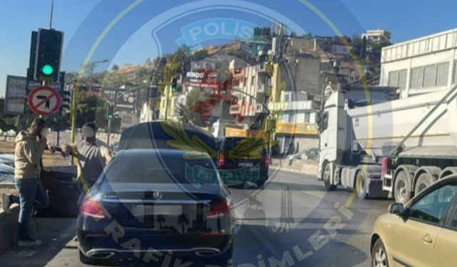 Trafik Birimleri duyurdu: Karabağlar istikametinde trafik yoğunluğu!