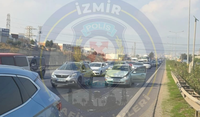 Bornova- Buca istikametinde sol şerit trafiğe kapatıldı!