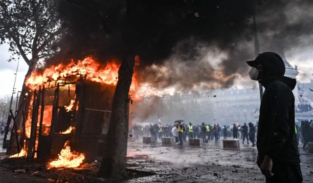 Fransa'daki protestolarda 174 kişi tutuklandı