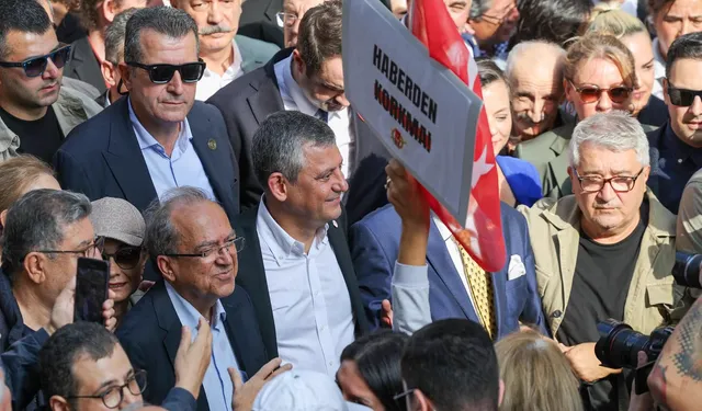 Kartal’dan basın yürüyüşüne katılan Özel’e sert tepki: Algıyı kullanıp istismar etti
