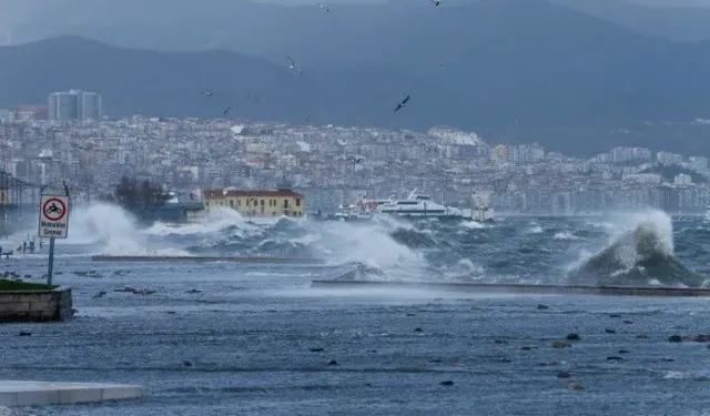 Meteoroloji uyardı: İzmir’de sıcaklık düşüyor... Rüzgarlı hava gün boyu etkili olacak
