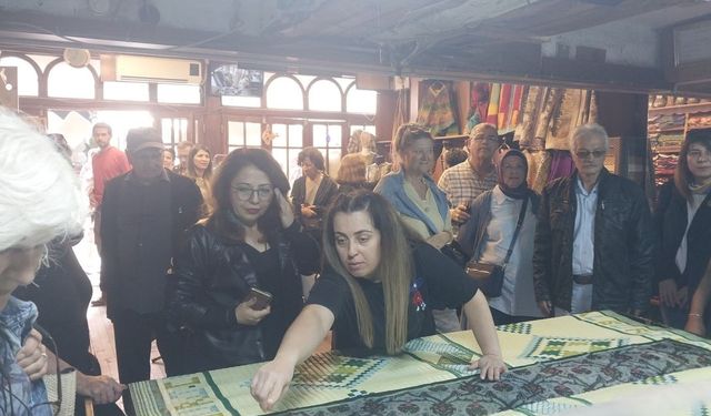 Konak’ta gaziler ve şehit ailelerine anlamlı gezi