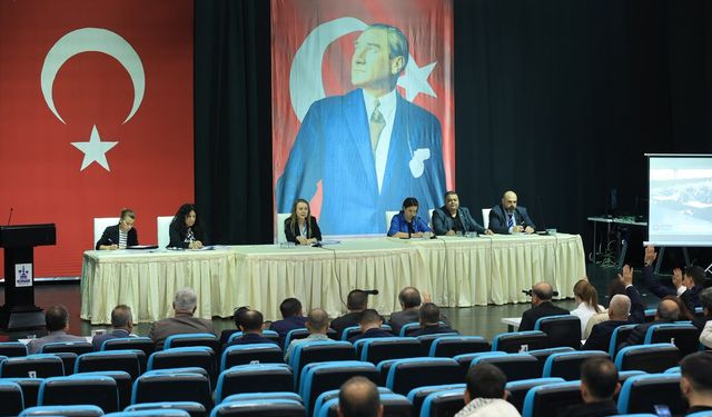 Konak’ın 9 milyarlık bütçesine onay... Mutlu: Mucizeyi gerçekleştiriyoruz