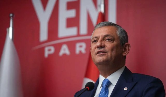 Ümit Kartal, Özel’in ‘10’uncu milletvekiliyim’ sözlerini değerlendirdi: İzmir’le oyuncak gibi oynuyor