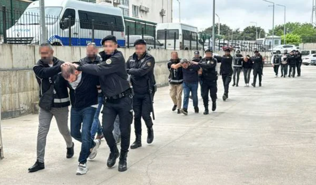 İzmir merkezli tefeci çetesi çökertildi: 11 şüpheli tutuklandı