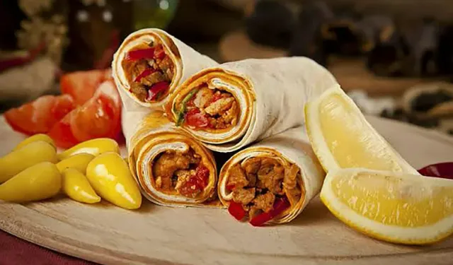 Bir kere deneyen vazgeçemiyor… Evde mersin usulü et tantuni nasıl yapılır?