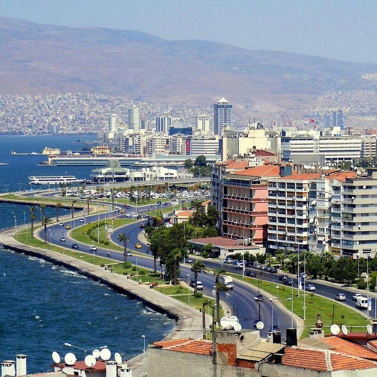 Belediye Alsancak’ta 65 metrelik otel planına itirazı reddetti