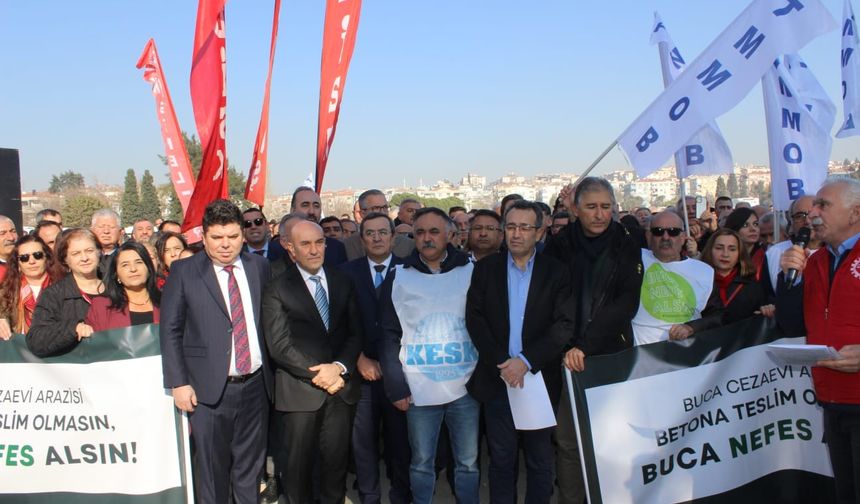 İzmir’de dev ‘cezaevi’ eylemi: Sarı öküzü vermeyeceğiz