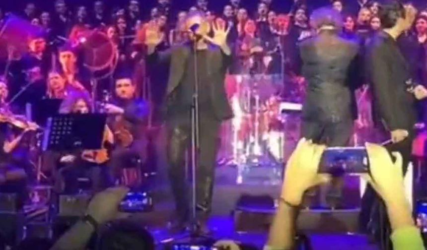 Haluk Levent konserinde 'Hükümet istifa' sloganları atıldı