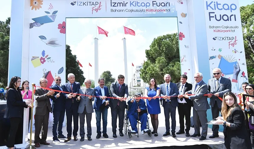 İzmir Kitap Fuarı Kültürpark’ta açıldı | 28 Nisan’a kadar İzmirli kitapseverleri ağırlayacak