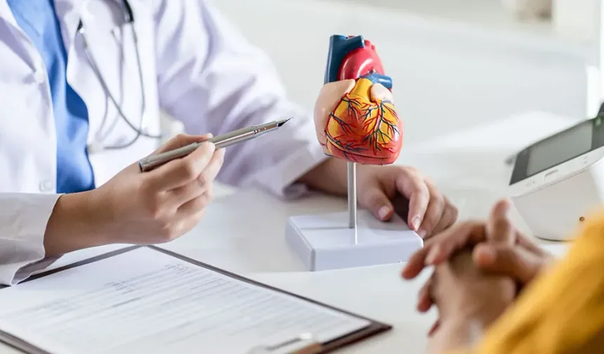 Kalp krizine benzer belirtiler taşıyor: Kırık Kalp Sendromu