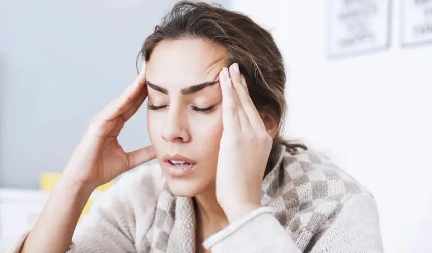 Tam bir işkence: Baş ağrısının sebepleri nelerdir? Baş ağrısına ne iyi gelir?