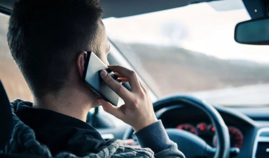 Trafikte telefonla konuşma cezası ne kadar oldu? Trafikte telefonla konuşma cezası 2024