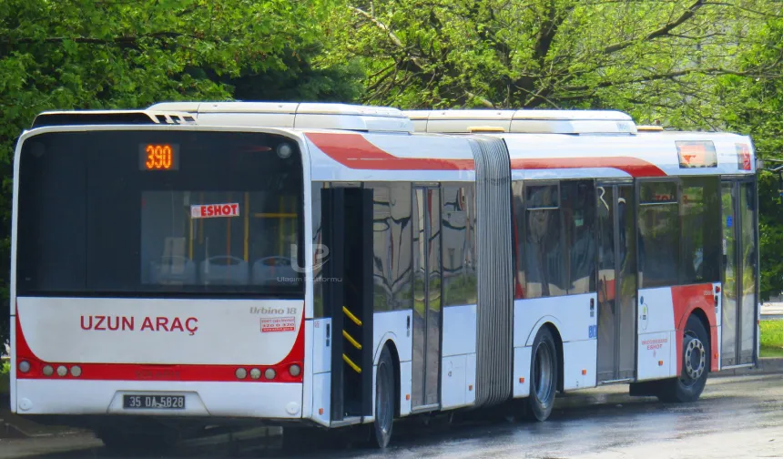 İzmir'in iki üniversitesini birbirine bağlıyor: 390 numaralı Tınaztepe-Bornova Metro ESHOT otobüs saatleri