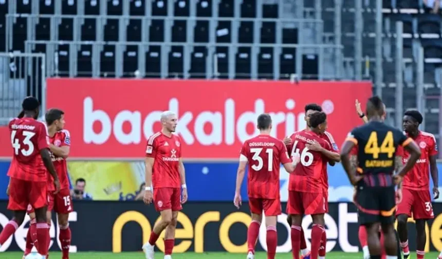 Galatasaray'da moraller bozuk: Hazırlık maçında 5 golle mağlup oldu