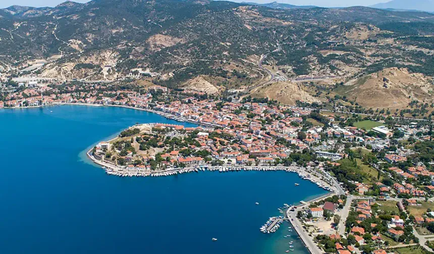 İzmir Foça'da mahkemeden satılık daire