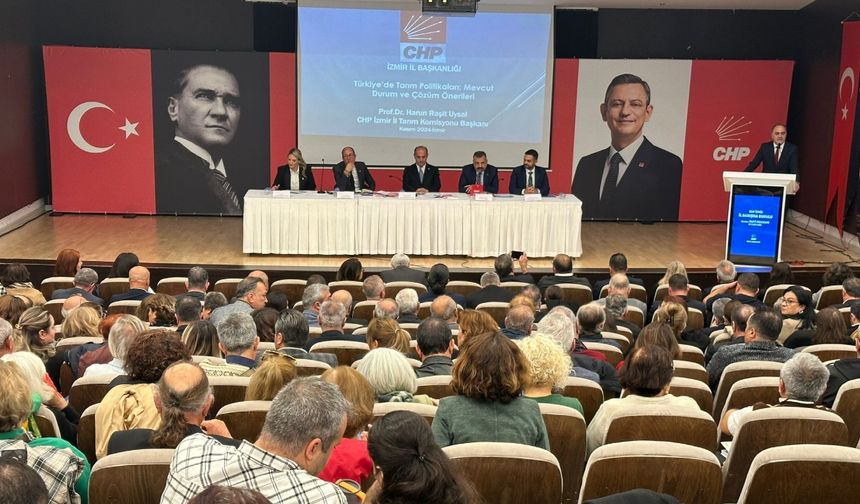 CHP İzmir İl Danışma Kurulu Karabağlar’da toplandı: Mücadelemizi büyüterek iktidara yürüyeceğiz