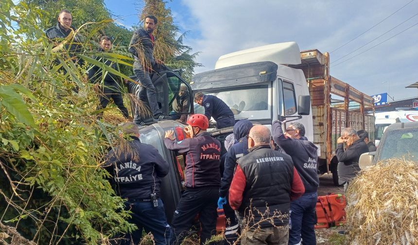 Manisa'da yürekleri ağza getiren kaza: Kontrolden çıkan otomobil refüjden aşağıya uçtu