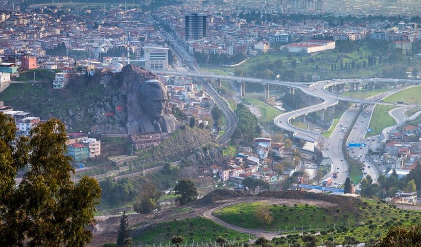 İzmir'in en kalabalık eski yerleşim yerlerinden: Karabağlar ne zaman ilçe olmuştur?