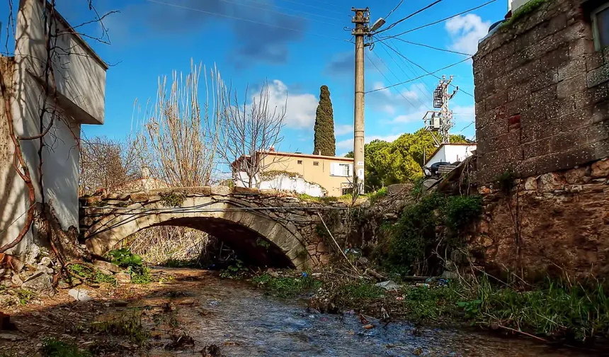 İzmir'de gezmeye doyamayacağınız bir köy: Tarihi dokusu, yeşil sokakları ile adeta huzur saçıyor