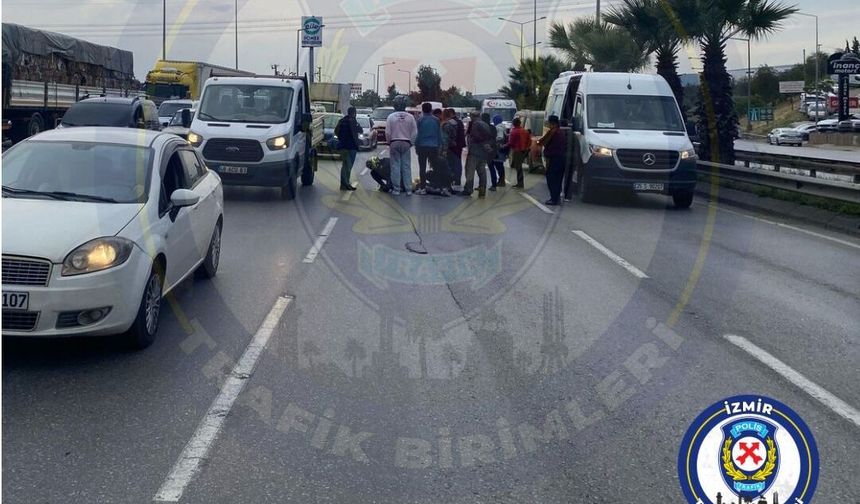 Yola çıkacak İzmirlilerin dikkatine: Semt Garajı mevkiinde kaza, sol şerit kapalı